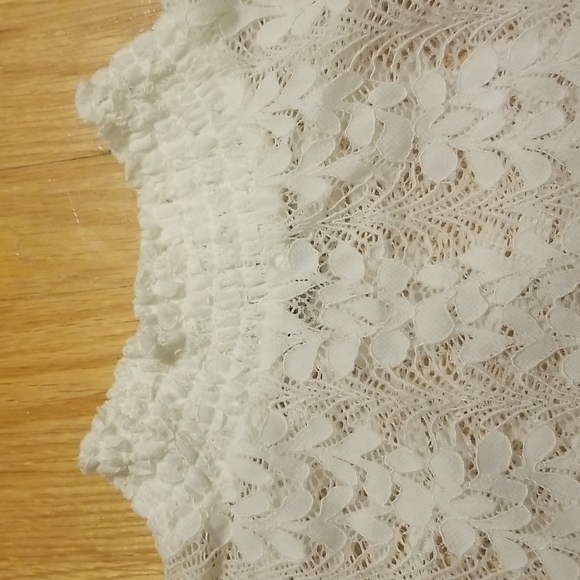 Dynamite White Lace Ruffled Turtleneck - Picture 2 of 4
